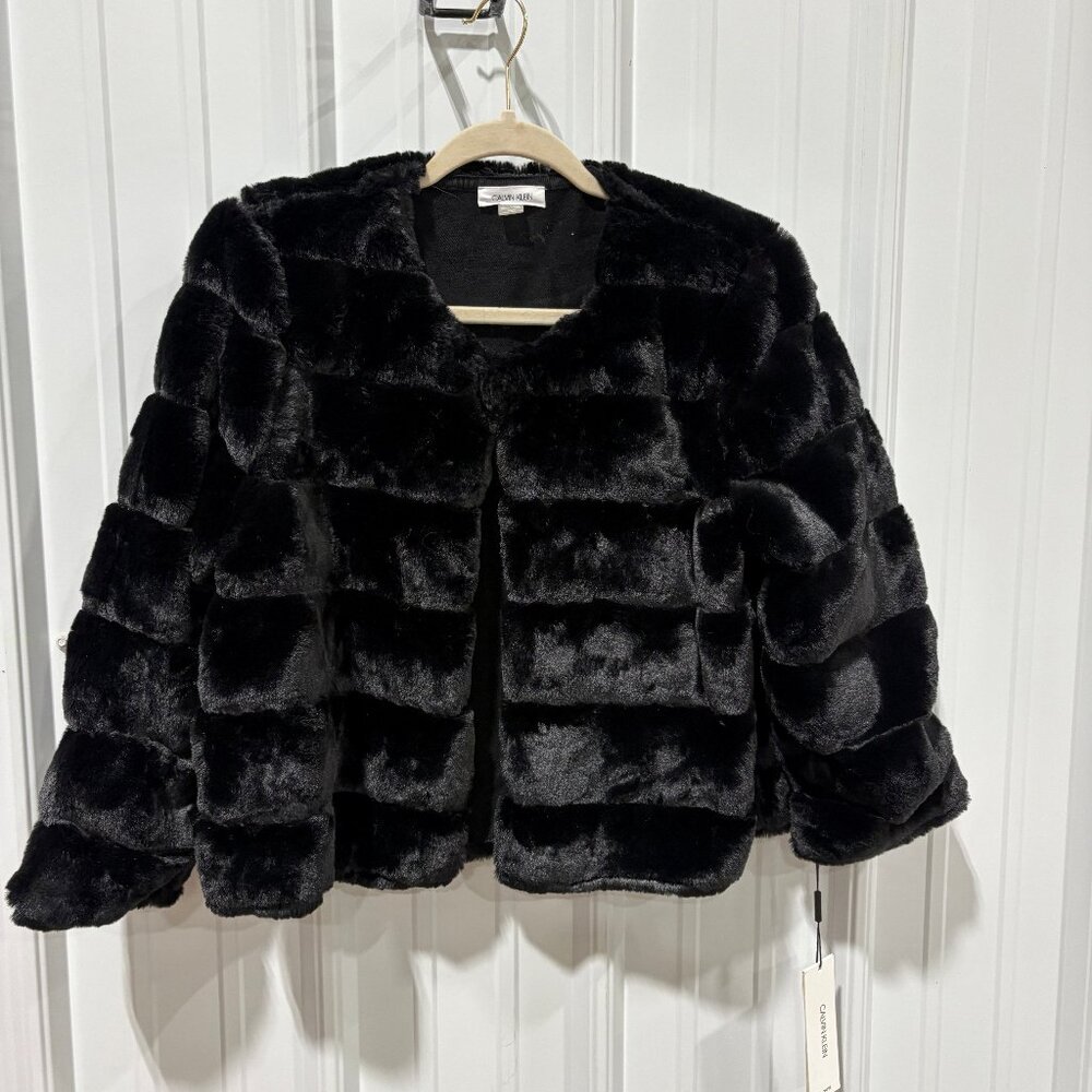 BRAND NEW Calvin Klein Faux Fur Evening Jacket – Black – Size L